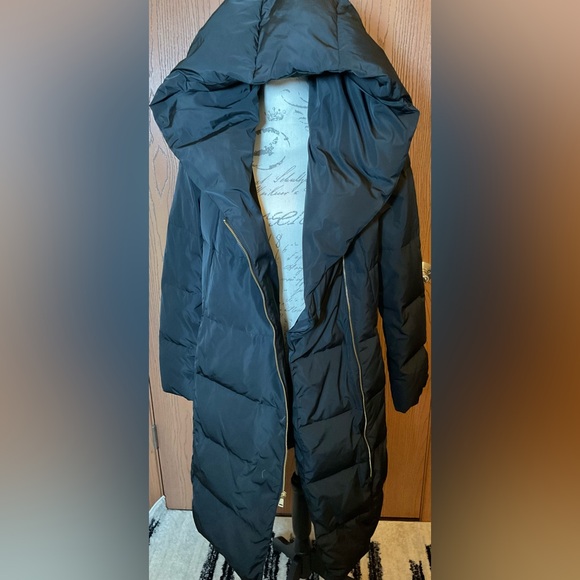 Portrait collar puffer coat - Picture 2 of 7